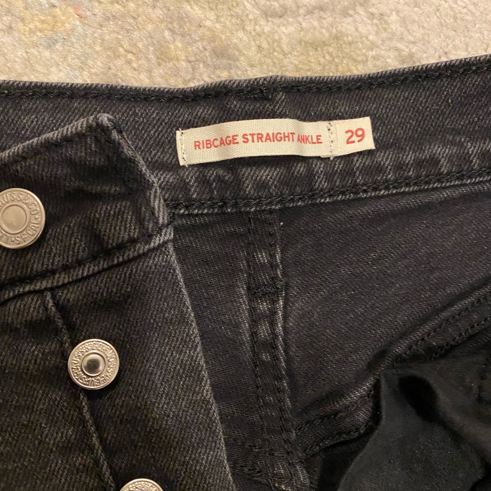 Ribcage Levi’s jeans